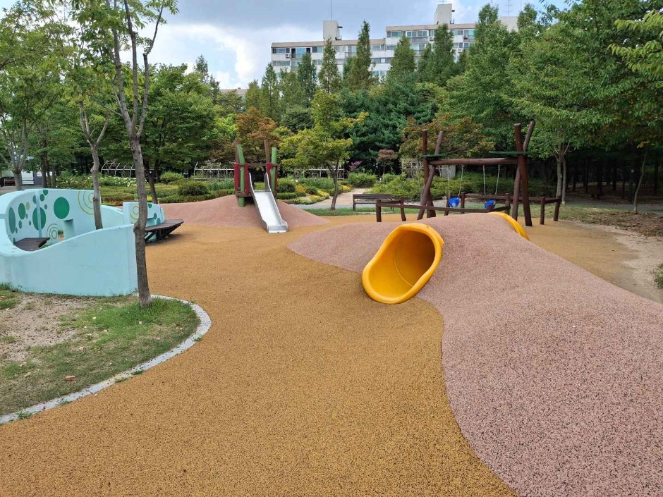 대현산배수지공원·대현산배수지공원 모노레일 여행 추천 - 로드트립
