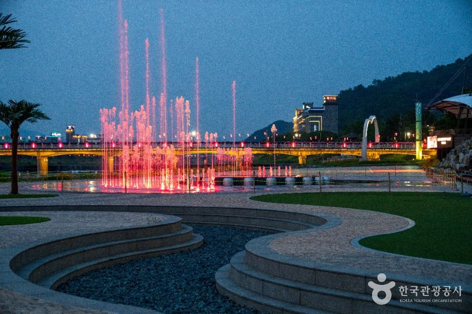 요천수경 음악분수 여행 추천 - 로드트립