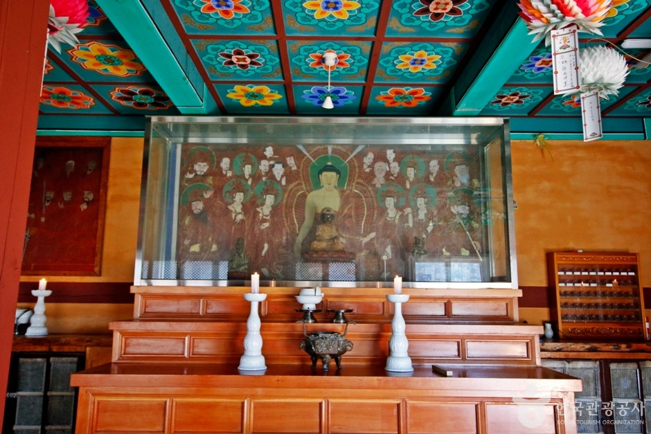 충주 고불선원 소조여래좌상 여행 추천 - 로드트립