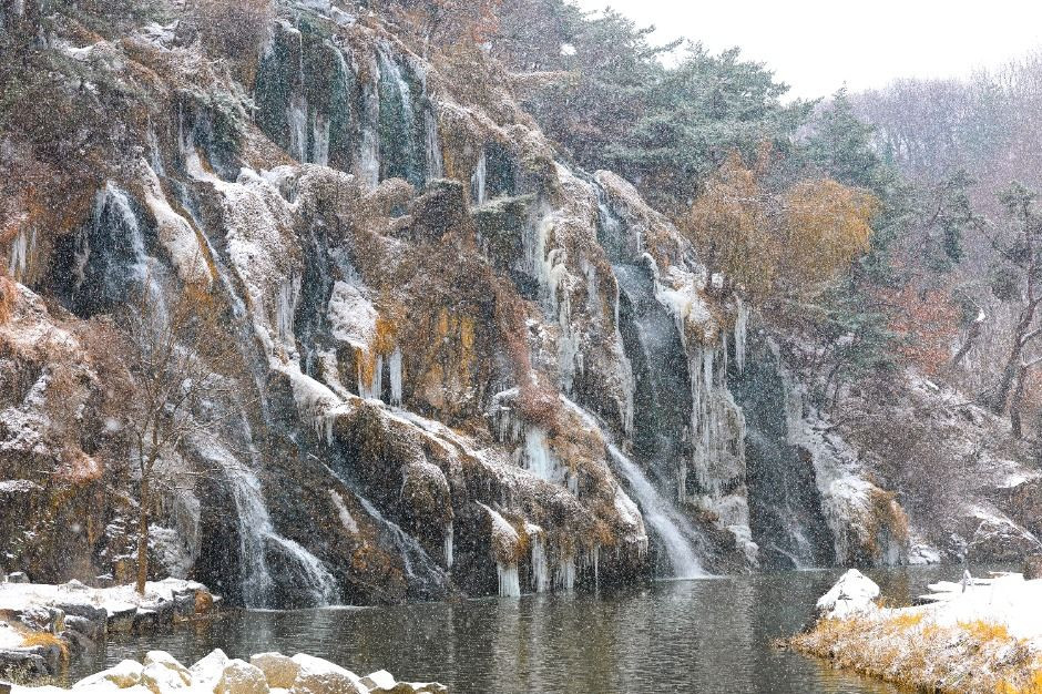 홍제폭포 여행 추천 - 로드트립