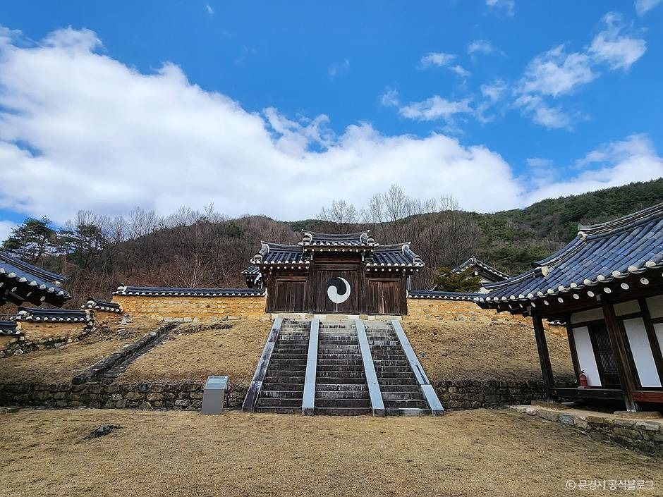 문경향교 여행 추천 - 로드트립