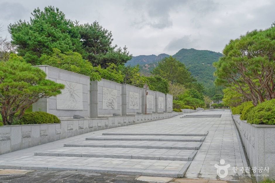 왕인박사유적지·성기동국민관광지 여행 추천 - 로드트립