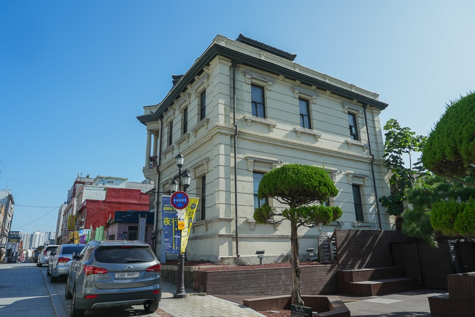 (구)인천일본제58은행지점 여행 추천 - 로드트립