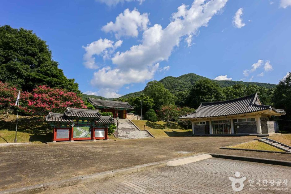 충민사 여행 추천 - 로드트립