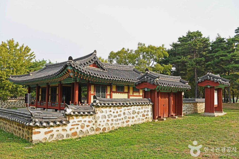 만석거공원 여행 추천 - 로드트립
