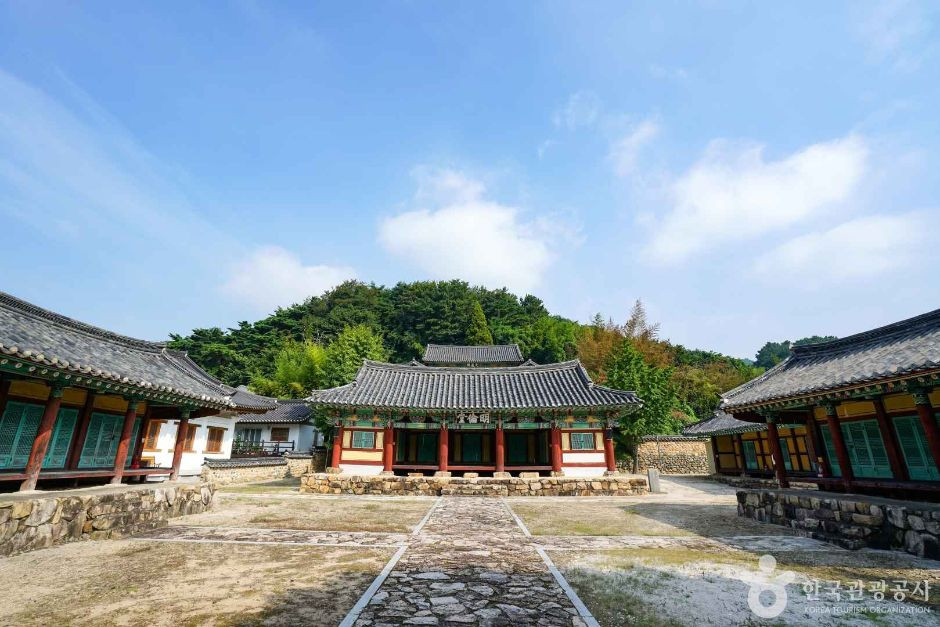 양산향교 여행 추천 - 로드트립