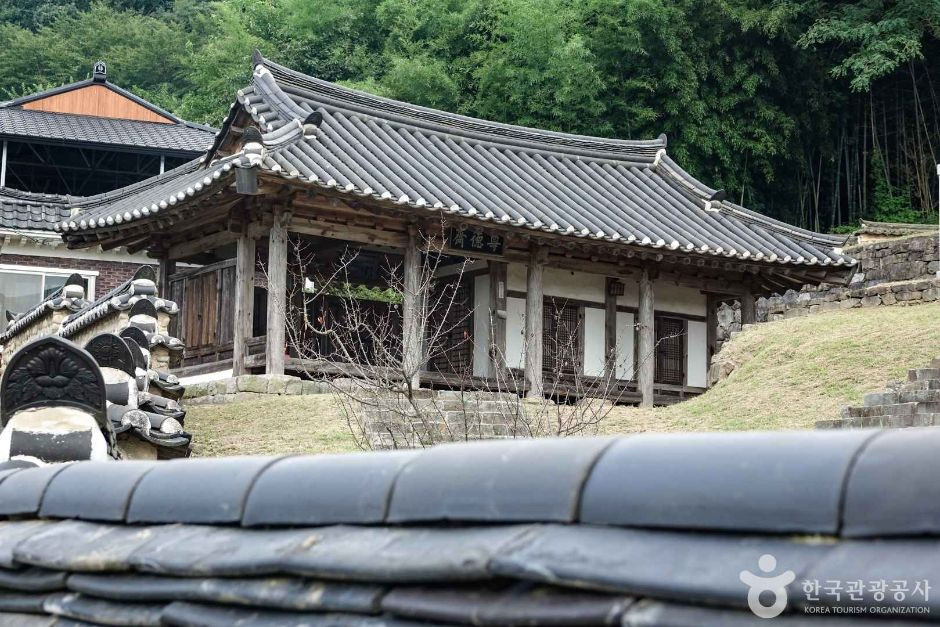 덕곡서원 여행 추천 - 로드트립