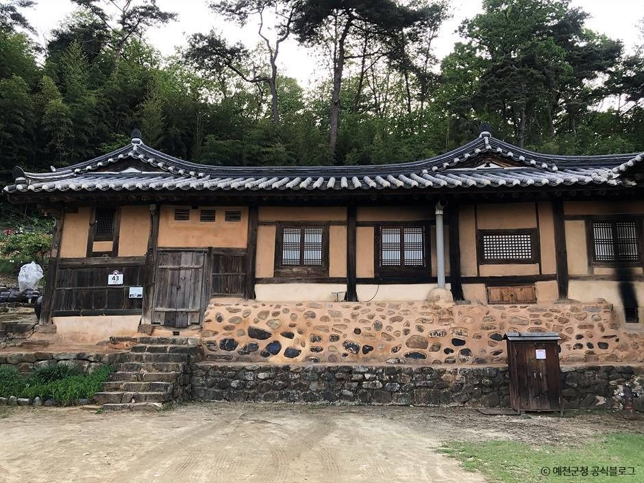 예천 예천권씨 초간공파 종택 및 예천권씨 초간종택 별당 여행 추천 - 로드트립