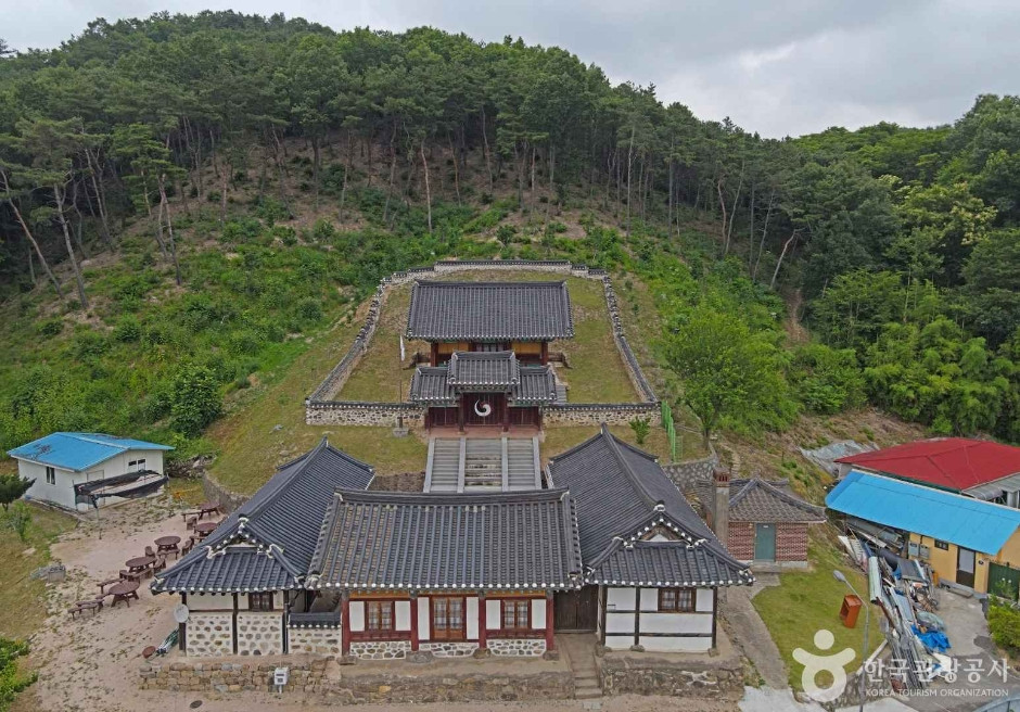 예산향교 여행 추천 - 로드트립