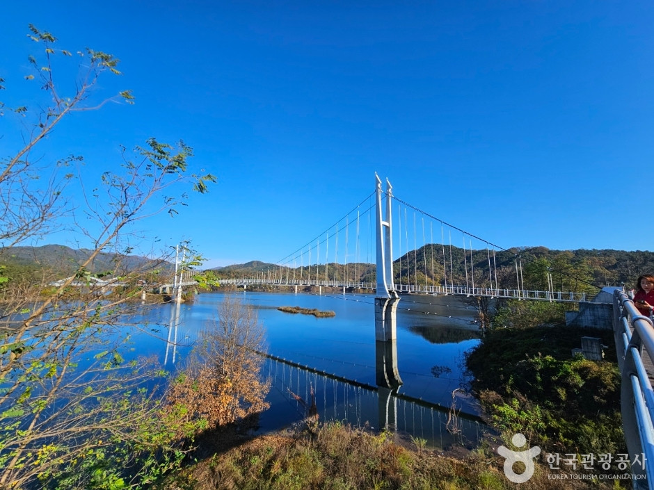 부항댐 출렁다리 여행 추천 - 로드트립