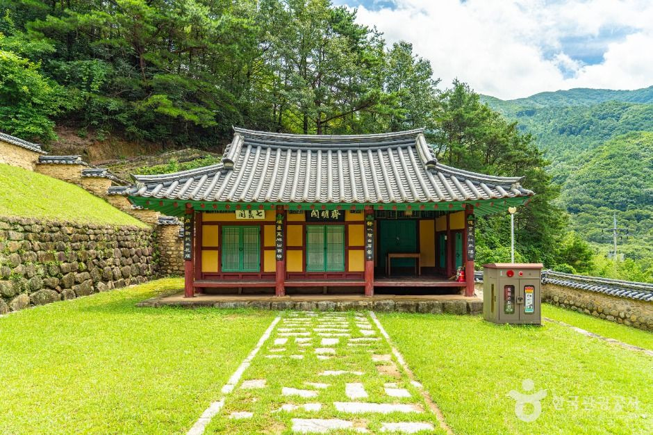 구례 석주관 칠의사묘 여행 추천 - 로드트립