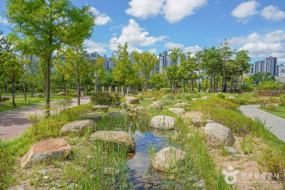 양산디자인공원 여행 추천 - 로드트립