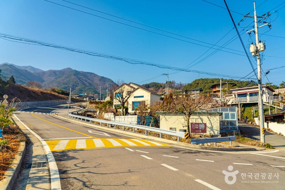 수철마을 여행 추천 - 로드트립