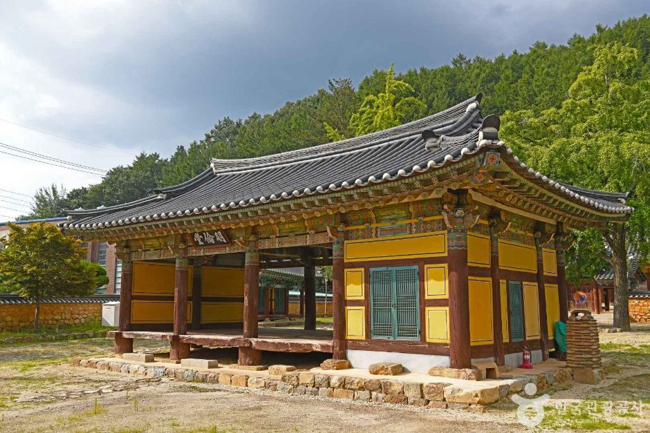 장수향교 여행 추천 - 로드트립