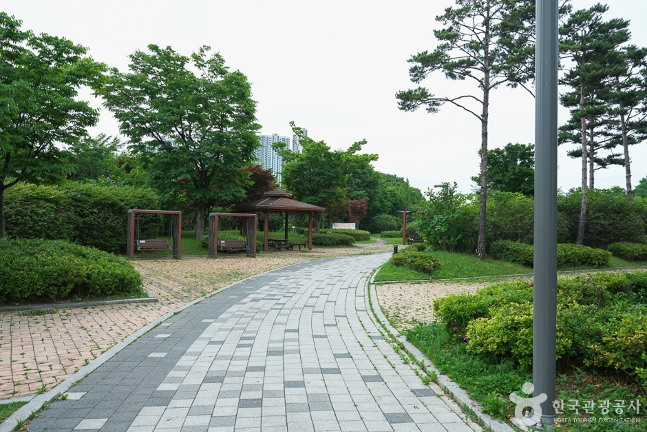 경인아라뱃길 시천공원 여행 추천 - 로드트립