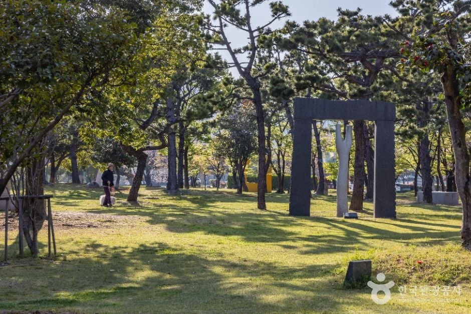 부산 올림픽동산 여행 추천 - 로드트립