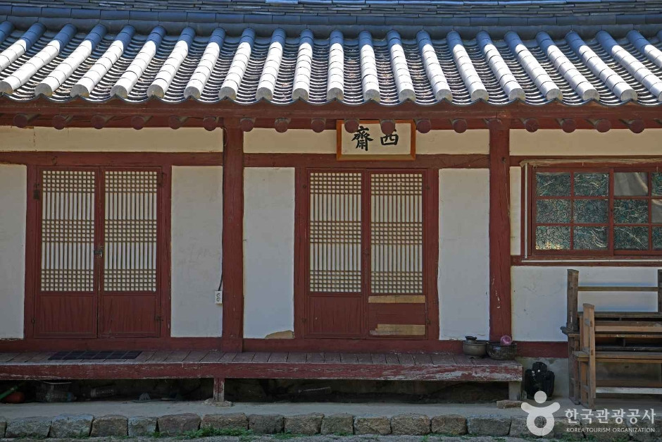 서산향교 여행 추천 - 로드트립