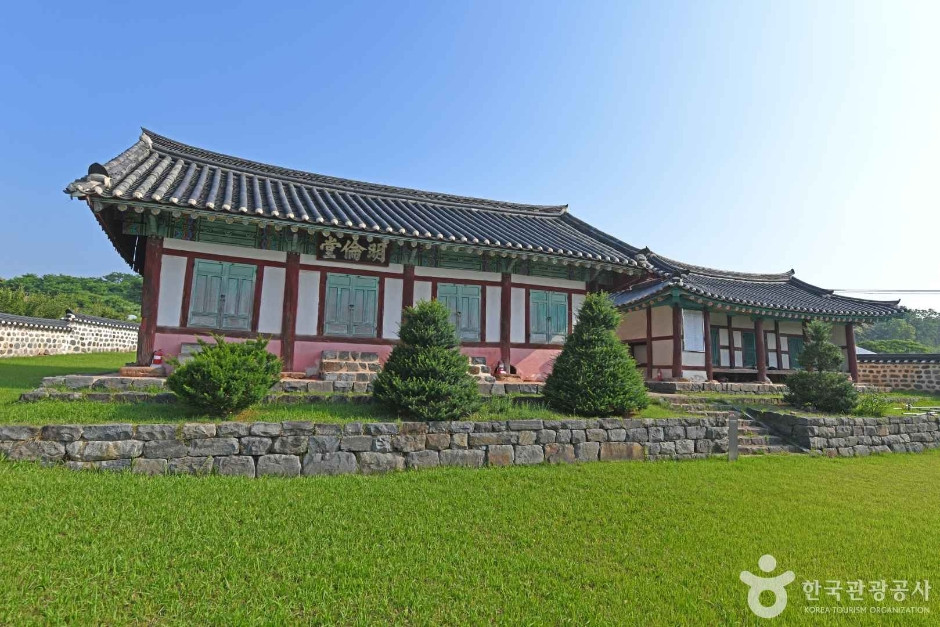 석성향교 여행 추천 - 로드트립