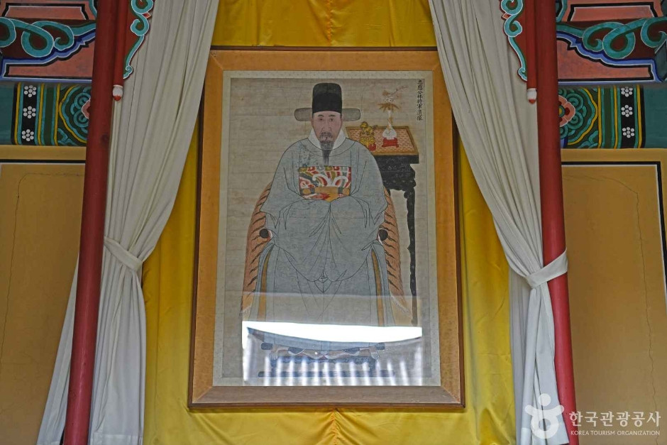 충주 임충민공 충렬사 여행 추천 - 로드트립