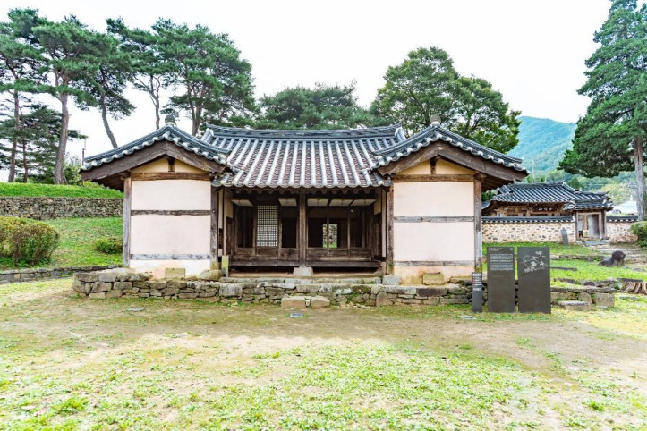 아산 맹씨 행단(맹사성 고택) 여행 추천 - 메고지고