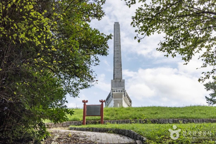 한산대첩기념비_3_공공1유형.jpg