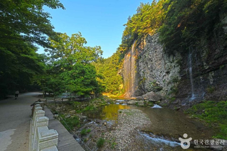 병풍폭포_4_공공3유형.JPG