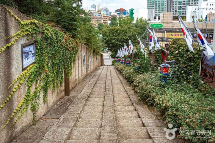 3·1만세운동길 여행 추천 - 메고지고