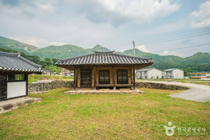 거창 갈천서당 여행 추천 - 메고지고