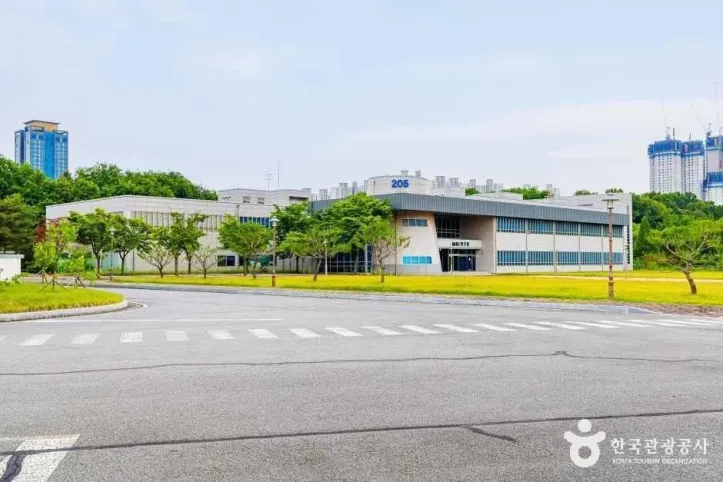 한국기초과학지원연구원(오창) 여행 추천 - 메고지고
