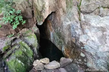 성거산 여행 추천 - 메고지고