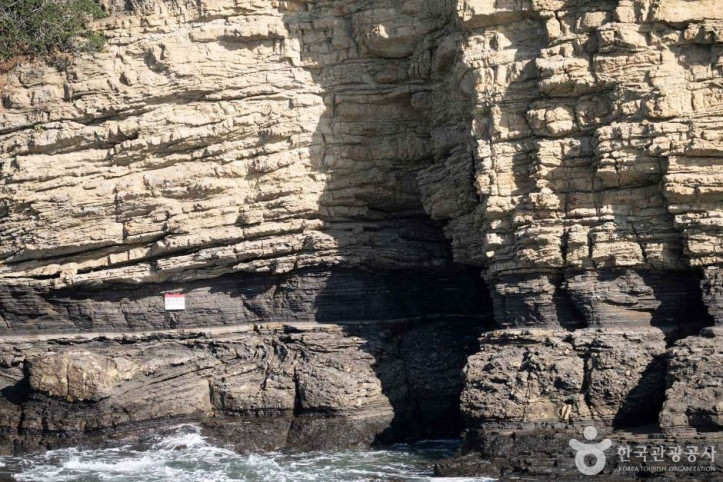채석강_(전북_서해안_국가지질공원)_4_공공1유형.jpg