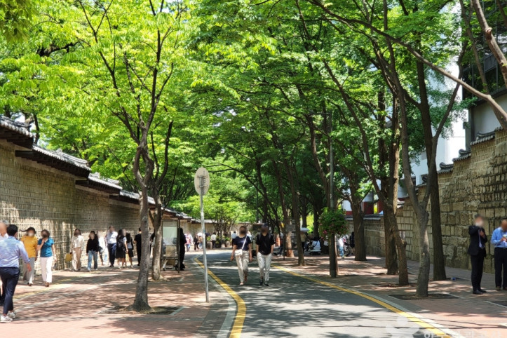 덕수궁_돌담길_4_공공3유형.jpg