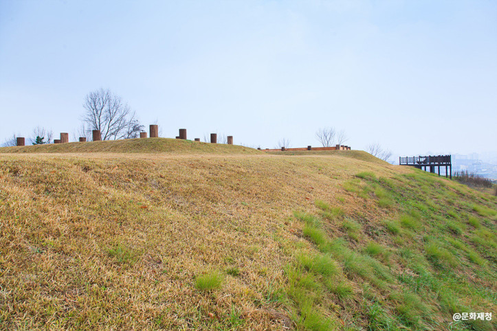 공주_정지산_유적_2_공공3유형.jpg