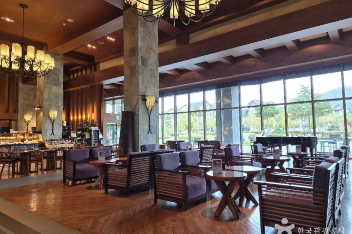인터컨티넨탈_알펜시아_평창_리조트_6_공공1유형.jpg