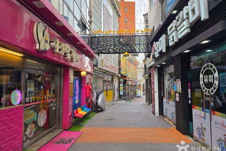 춘천_명동_닭갈비_골목_1_공공1유형.jpg