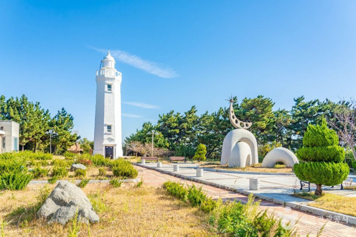 죽변등대 여행 추천 - 메고지고