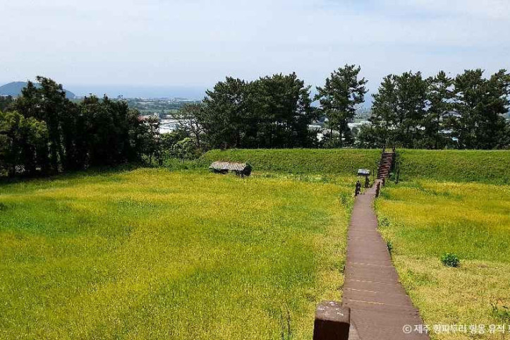 제주_항파두리_항몽_유적_1_공공3유형.jpg
