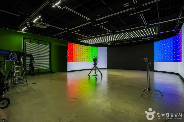 부산영화촬영스튜디오_1_공공3유형.jpg