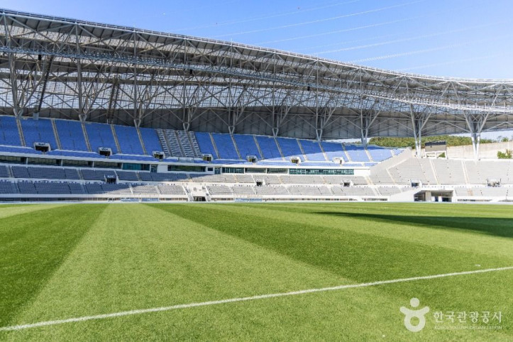 용인미르스타디움(용인시민체육공원)_4_공공1유형.jpg