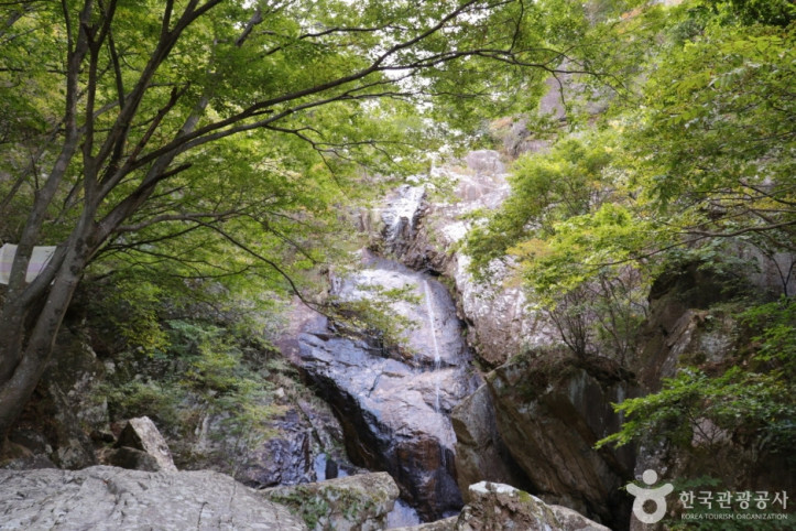 홍류폭포_2_공공3유형.jpg