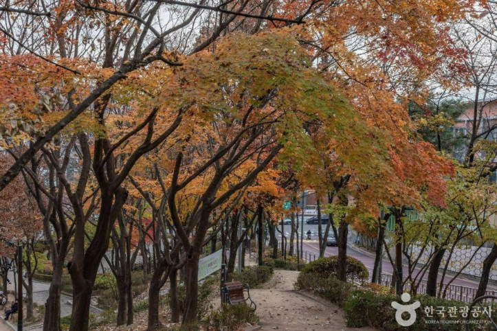 산기슭공원 여행 추천 - 메고지고