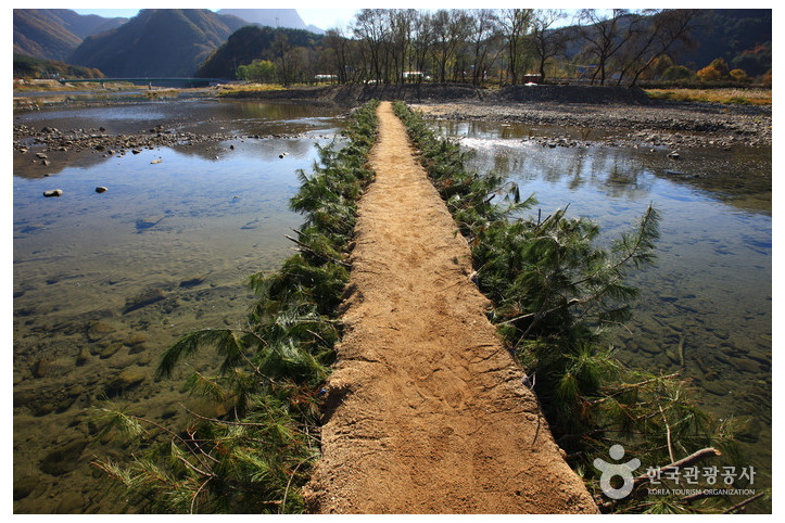 영월_섶다리_마을_1_공공3유형.jpg