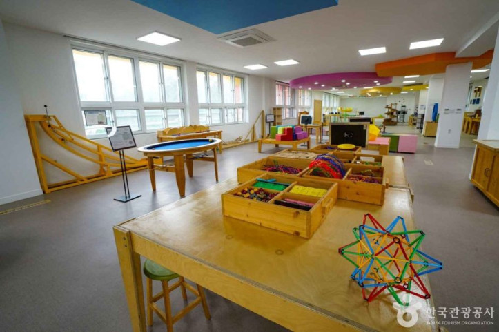경남수학문화관_밀양수학체험센터_3_공공3유형.JPG