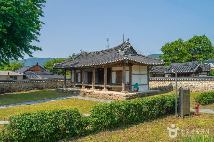 거창 포충사 여행 추천 - 메고지고