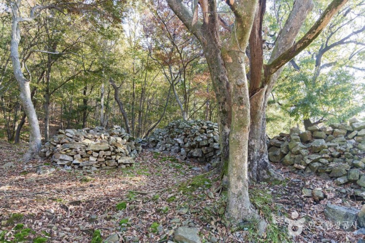 괴산_문당리_서낭단_4_공공1유형.jpg