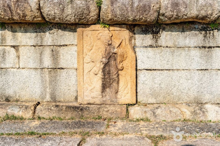 경주 능지탑지 여행 추천 - 메고지고