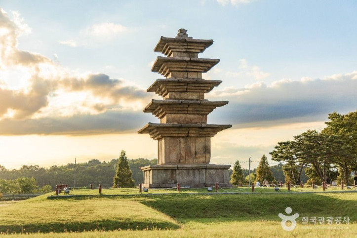 익산_왕궁리_오층석탑_1_공공1유형.jpg