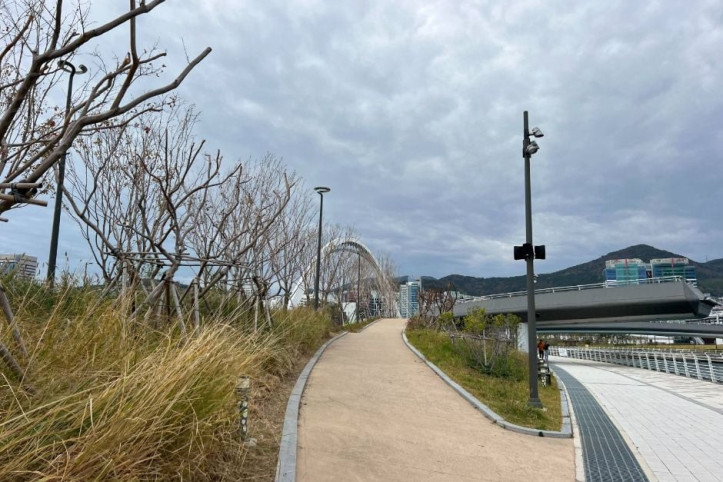 부산북항_친수공원_5_공공1유형.JPG