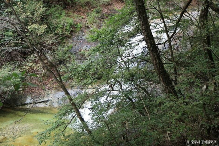 수룡폭포_1_공공3유형.jpg