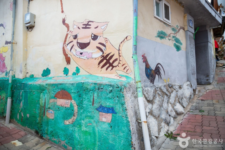 수암골_벽화마을_1_공공3유형.jpg